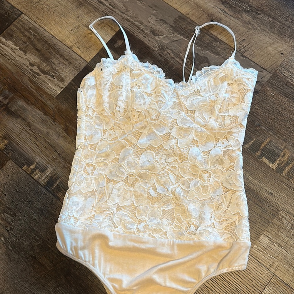 Lulus white Lacey bodysuit
